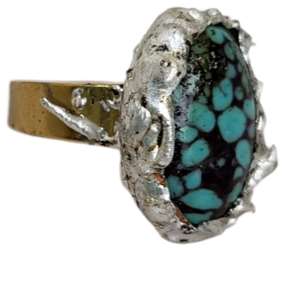 18K Semi-Precious Turquoise Ring - Picture 3 of 10